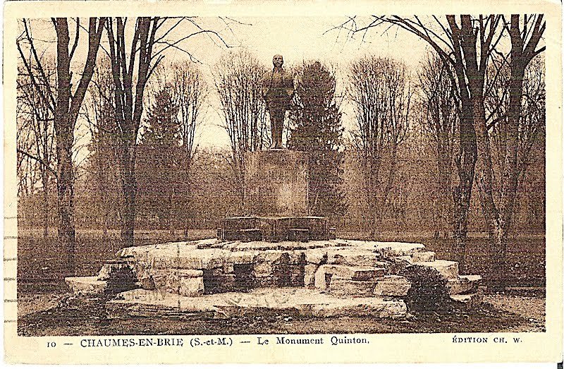 René Quinton monumento